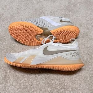 Nike Court React Vapor NKT 
Size 8.5 
Brand New! 
Never Worn!!